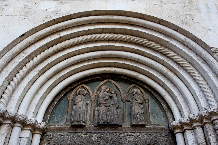 IMG_0966.jpg - Zadar, Szent Anasztázia-katedrális - Katedrala Sv. Stošije