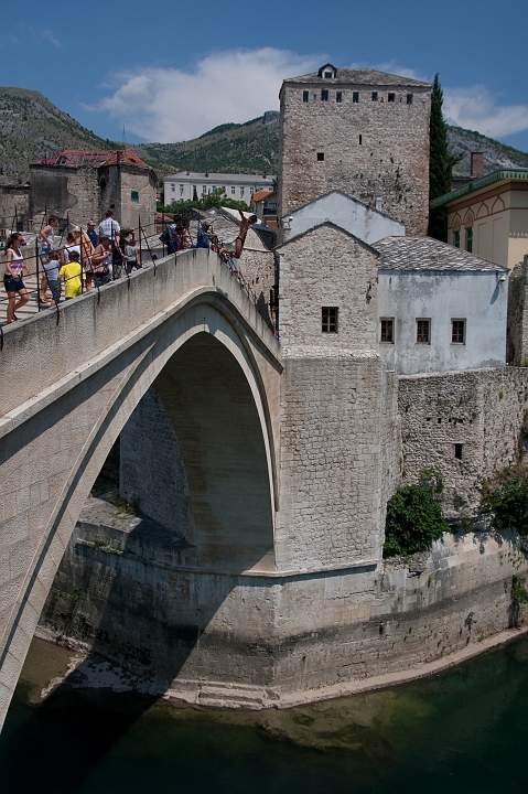 IMG_0204.jpg - Mostar, vízbe ugrás az Öreg-hídról